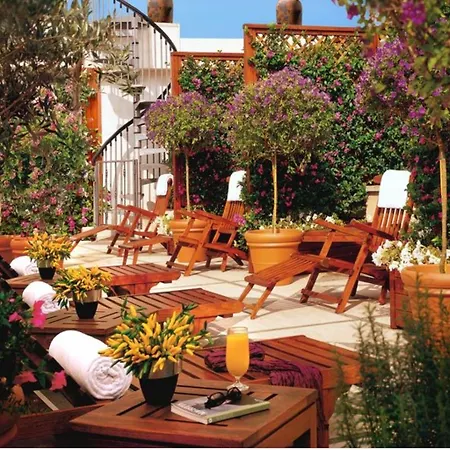 Dei Mellini Hotell 4*