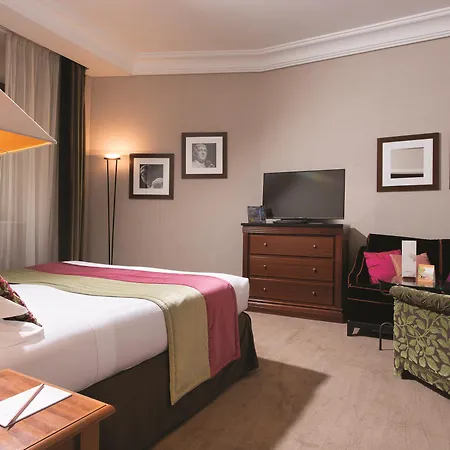 Dei Mellini Hotel 4*