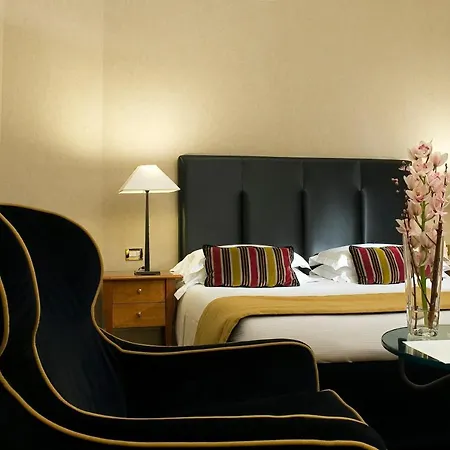 Dei Mellini Hotell 4*