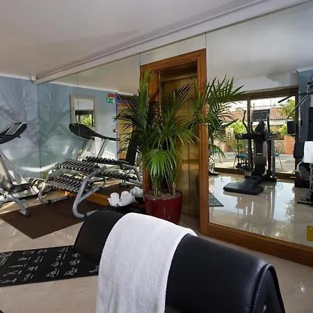 Dei Mellini Hotel 4*