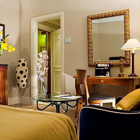 Dei Mellini Hotel 4*