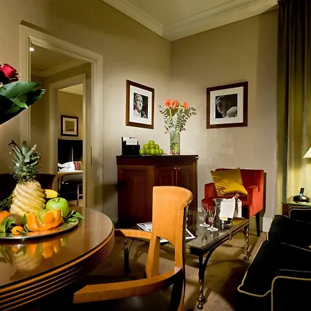 داي ميليني فندق